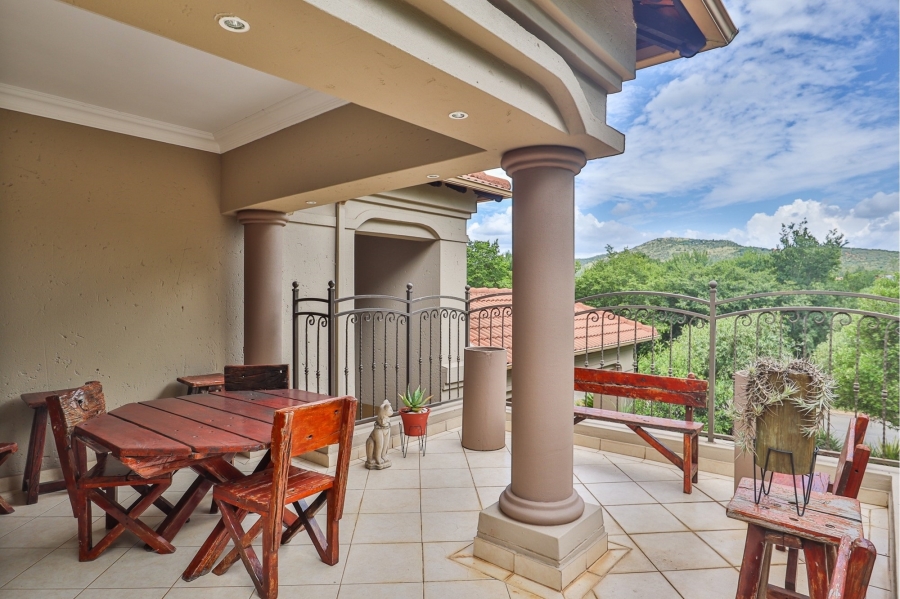 5 Bedroom Property for Sale in Xanadu Eco Park North West